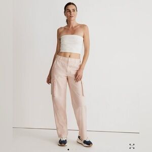 Madewell - Low-Slung Straight Cargo Pants
Faded Petal Woman’s Size 28 NWOT